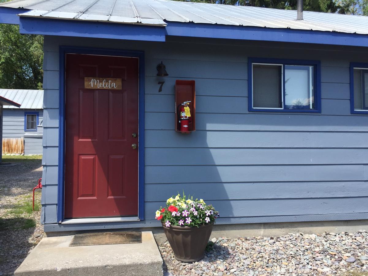 Flathead Lake Resort Woods Bay Exterior foto